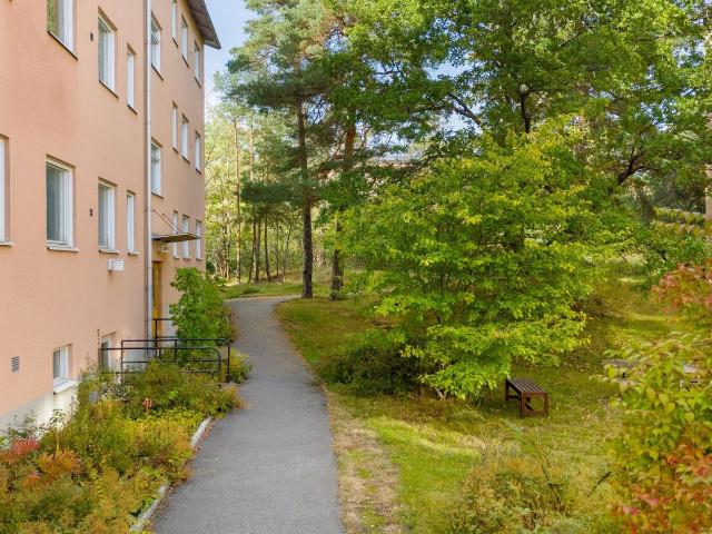 Bostadsrätt till salu i Botkyrka, Stockholm