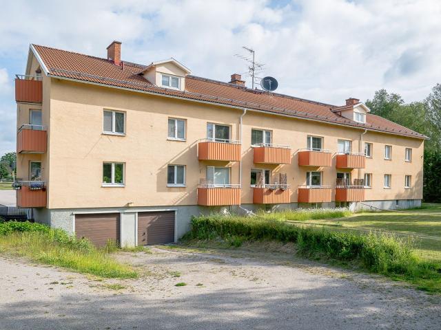 Bostadsrätt till salu i Tybble, Jönåker