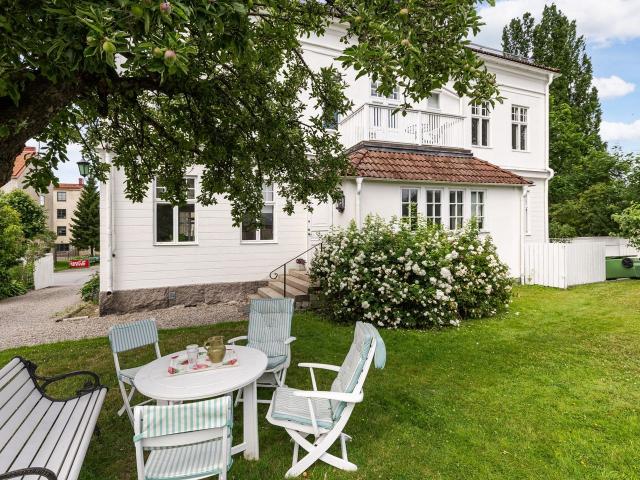 Bostadsrätt till salu i Mariefred, Södermanland