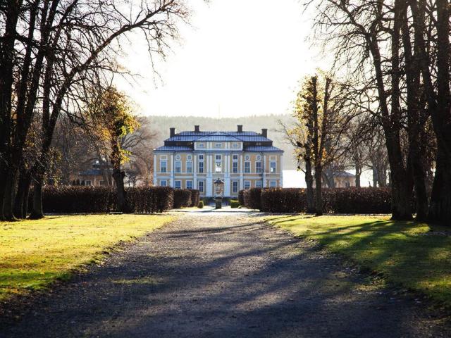 Bostadsrätt till salu i Steninge, Stockholm