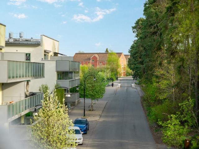 Bostadsrätt till salu i Häggvik, Stockholm