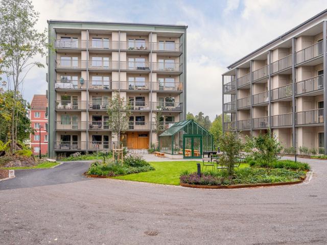 Bostadsrätt till salu i Södra Häggvik, Sollentuna kommun
