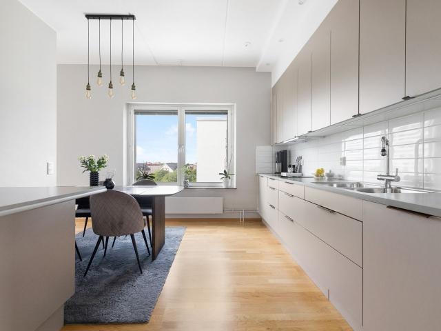 Bostadsrätt till salu i Solna, Stockholm