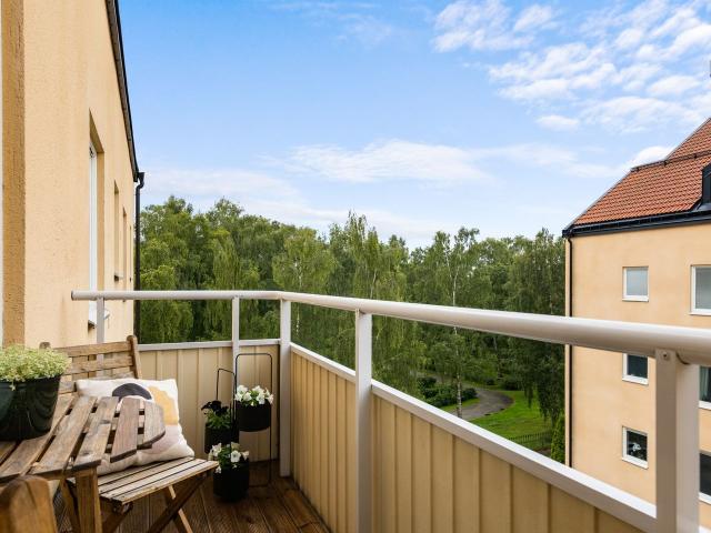 Bostadsrätt till salu i Solna, Stockholm