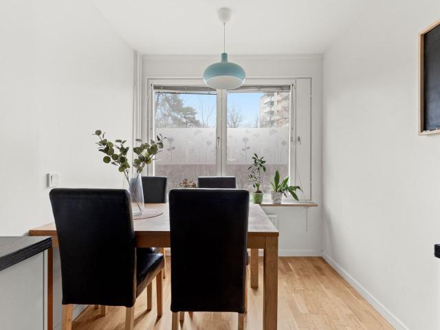 Bostadsrätt till salu i Solna, Stockholm