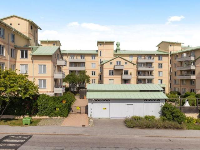 Bostadsrätt till salu i Solna, Stockholm