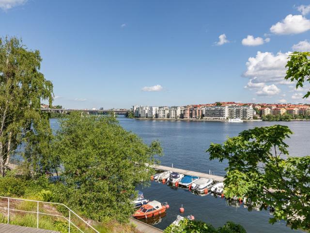 Bostadsrätt till salu i Botkyrka, Stockholm