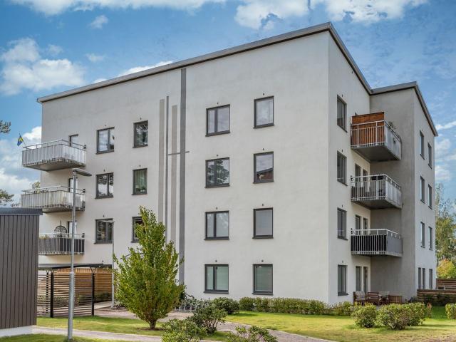 Bostadsrätt till salu i Norra Riksten, Stockholms län