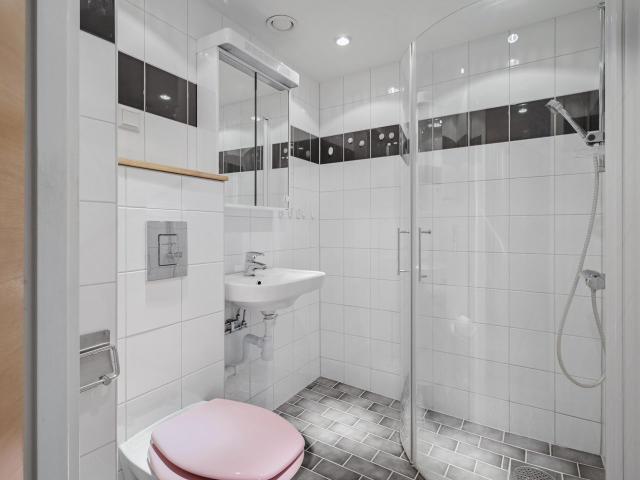 Bostadsrätt till salu i Upplands Väsby, Stockholm