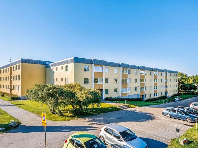 Bostadsrätt till salu i Upplands Väsby, Stockholm