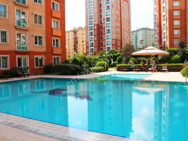 Şenesenevler, Kadıköy içerisinde satılık Residence