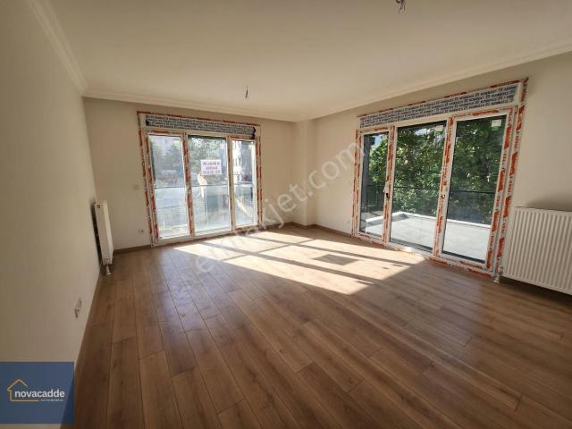 Kadiköy, İstanbul içerisinde kiralık mülk