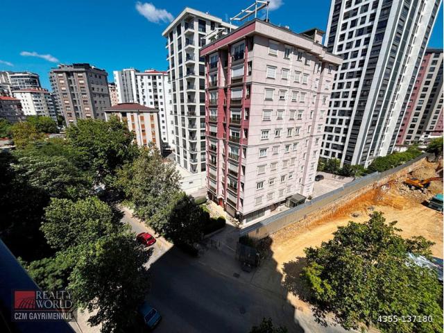 Şenesenevler, Kadıköy içerisinde satılık mülk