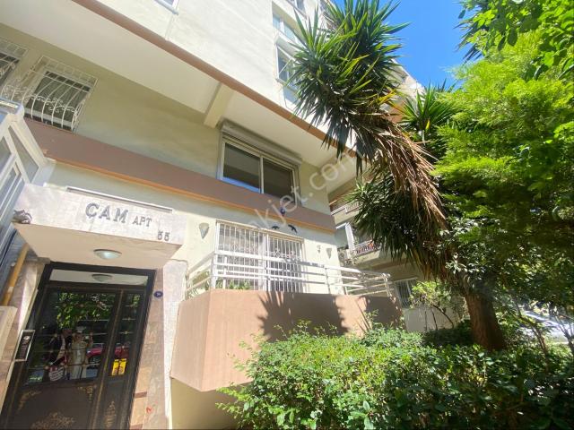 Karşiyaka, İzmir içerisinde satılık mülk
