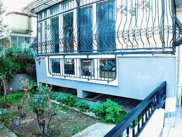 Karşiyaka, İzmir içerisinde satılık mülk