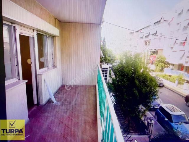 Karşiyaka, İzmir içerisinde kiralık mülk