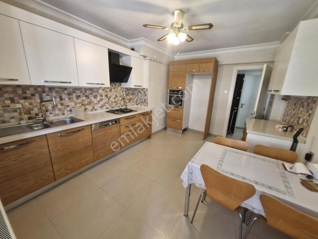 Karşiyaka, İzmir içerisinde kiralık mülk