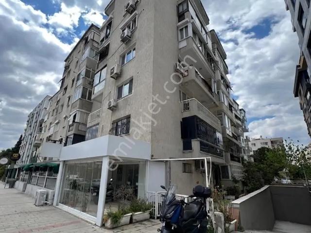 Karşiyaka, İzmir içerisinde kiralık mülk