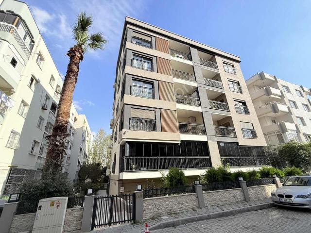 Karşiyaka, İzmir içerisinde kiralık mülk