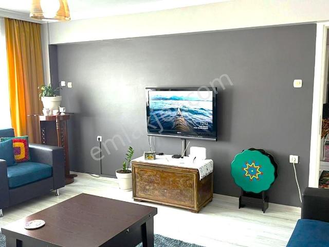 Karşiyaka, İzmir içerisinde satılık mülk