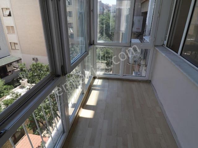 Karşiyaka, İzmir içerisinde kiralık mülk