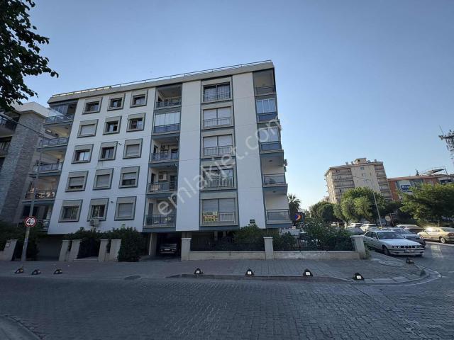 Karşiyaka, İzmir içerisinde kiralık mülk