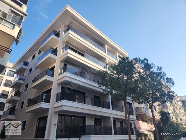 Karşiyaka, İzmir içerisinde satılık mülk