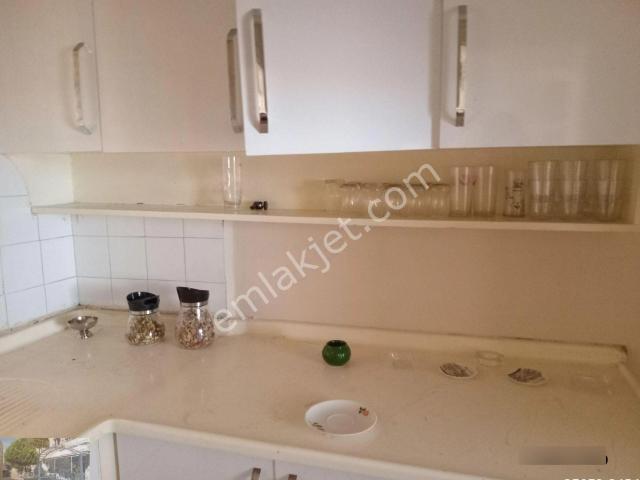 Karşiyaka, İzmir içerisinde kiralık mülk