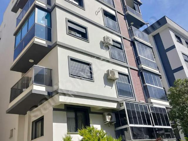 Karşiyaka, İzmir içerisinde satılık mülk