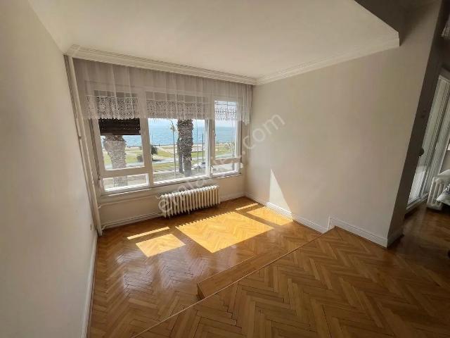 Karşiyaka, İzmir içerisinde kiralık mülk