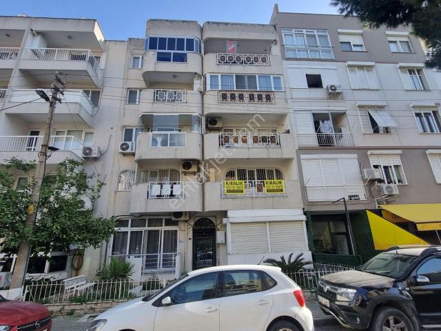Karşiyaka, İzmir içerisinde kiralık mülk
