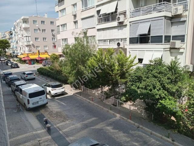 Karşiyaka, İzmir içerisinde kiralık mülk