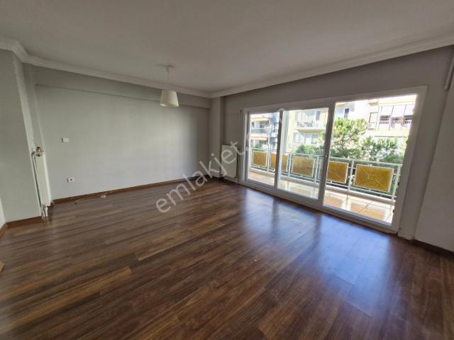 Bostanlı Mahallesi, Karşıyaka içerisinde kiralık mülk