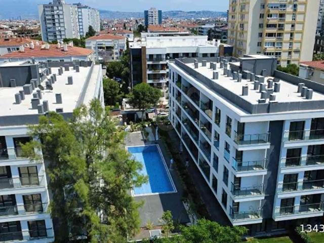 Karşiyaka, İzmir içerisinde satılık mülk