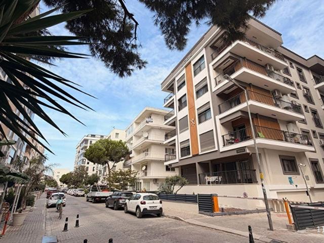 Karşiyaka, İzmir içerisinde satılık mülk