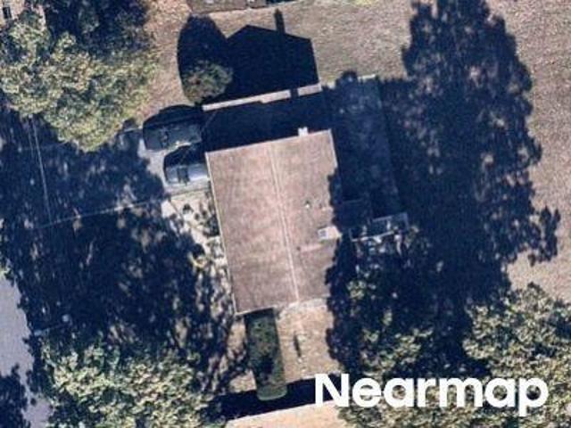 House for sale in Bay Shore, New York