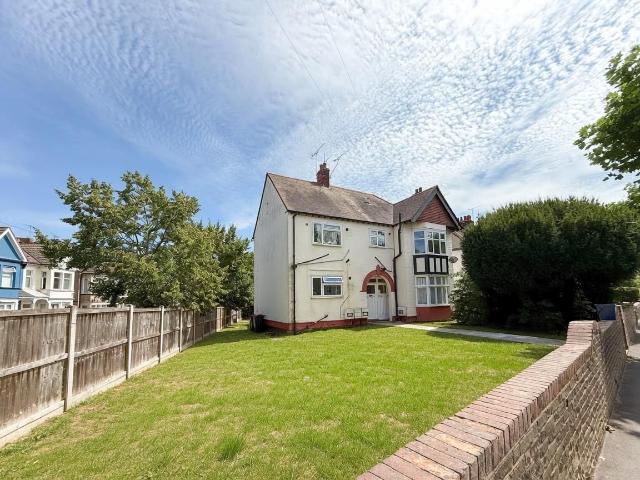 Apartment for rent in Alton Barnes, Essex