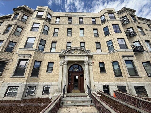 Condo for sale in Boston, Massachusetts