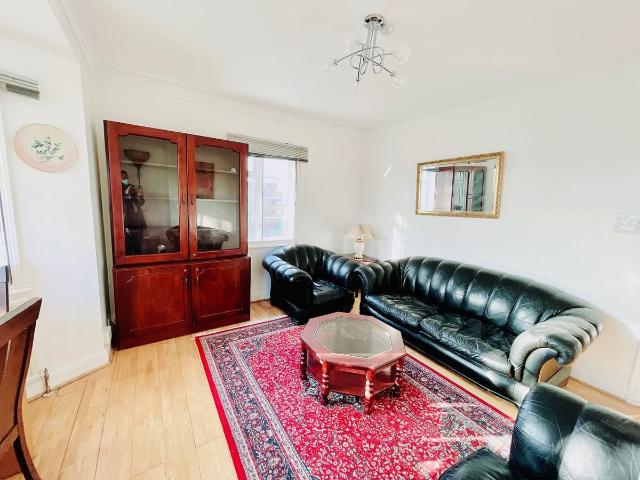 Apartment for rent in London Borough of Ealing, Hanwell