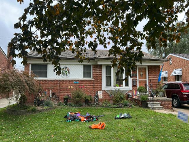 House for sale in Saint Clair Shores, Macomb County