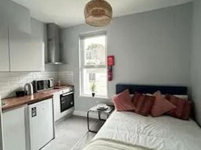 Apartment to rent in Bluebell, North Tipperary