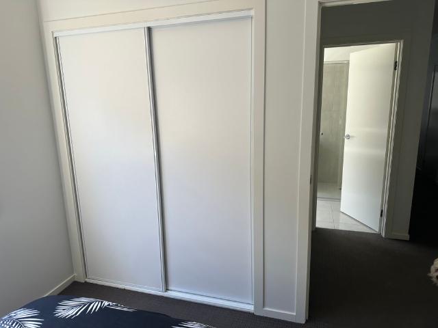 Room for rent in Botanic Ridge, Melbourne