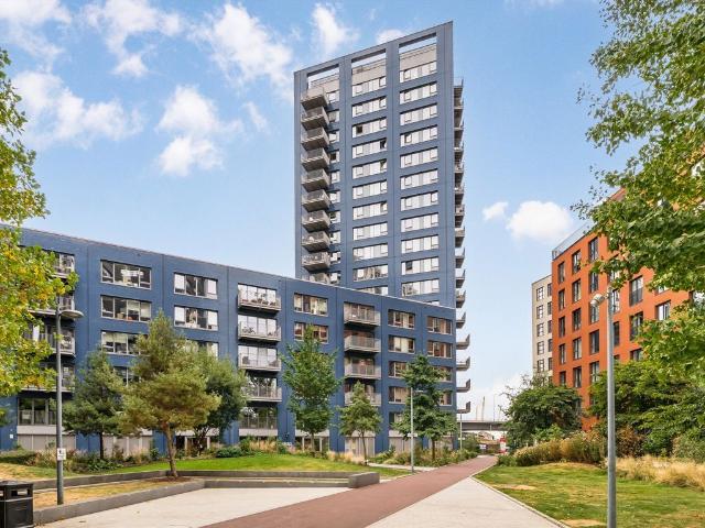 Apartment for rent in London City Island, Blackwall