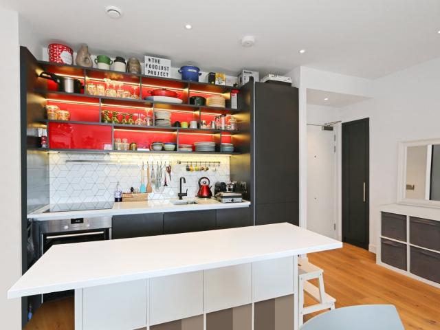 Apartment for rent in London City Island, Blackwall