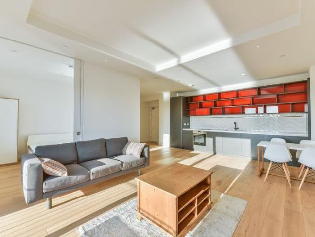 Apartment for rent in London City Island, Blackwall
