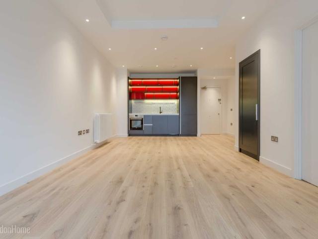 Apartment for rent in London City Island, Blackwall