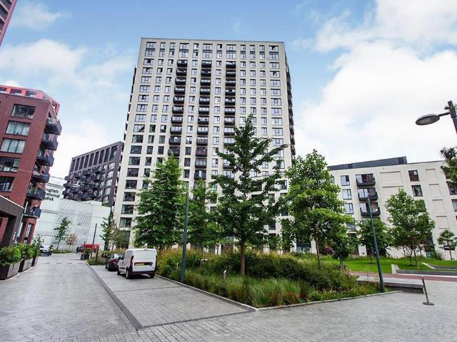 House for rent in London City Island, Blackwall