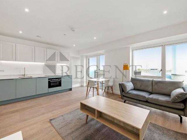 Studio for rent in Custom House, Greater London