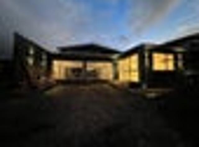House for rent in Howick, Oroua County