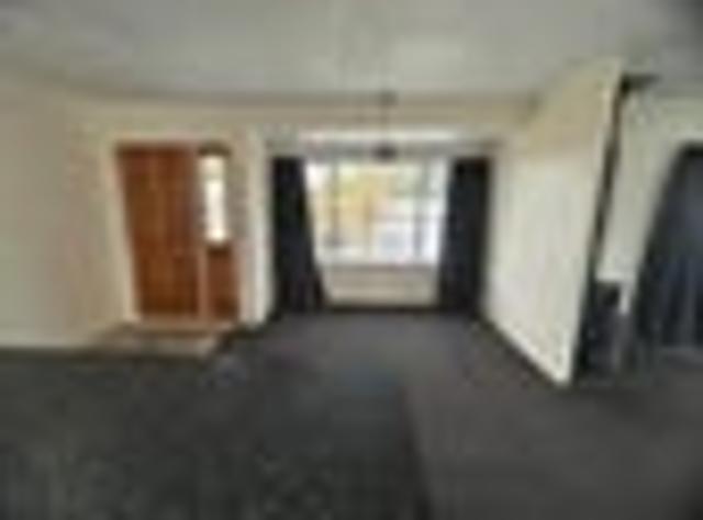 House for rent in Botany Downs, Auckland